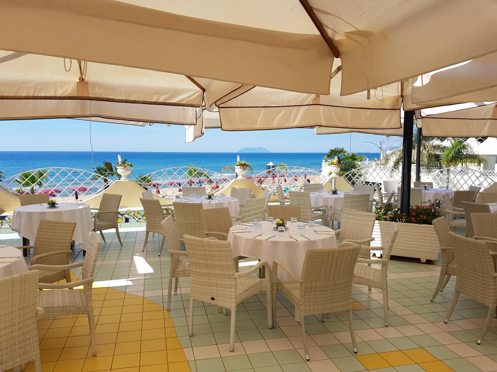 Hotel La Playa Sperlonga Esterno foto