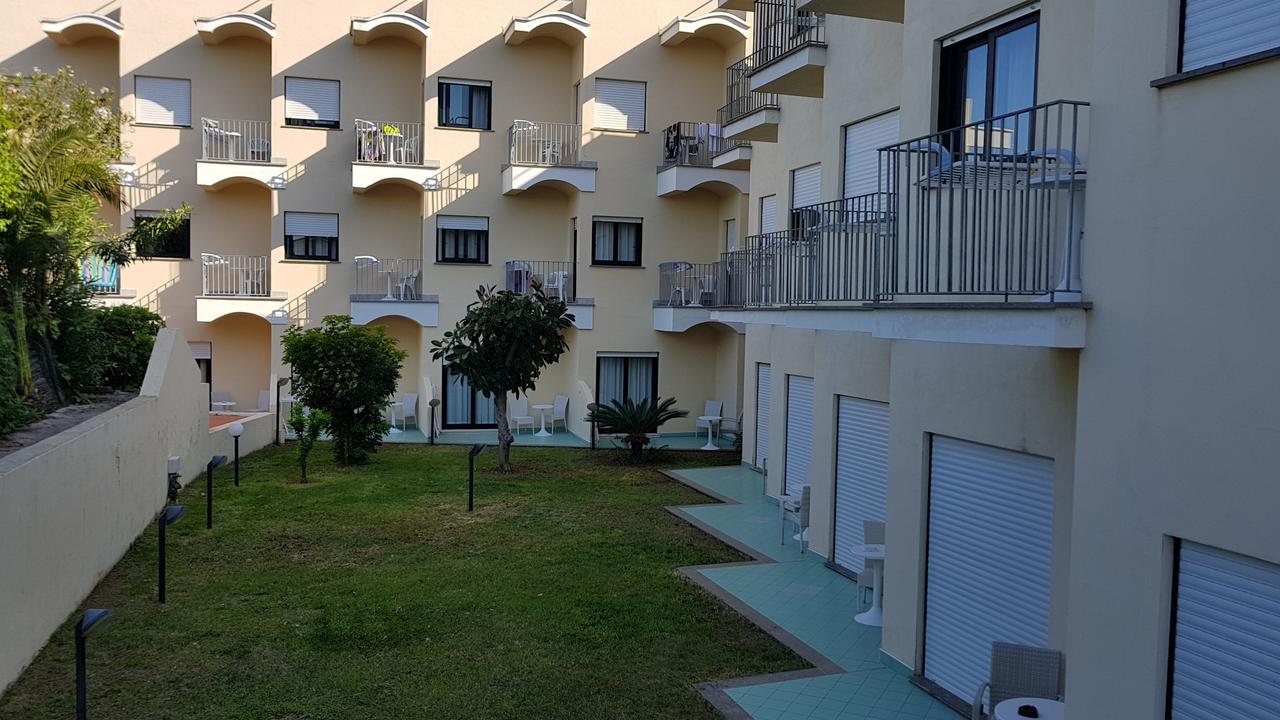 Hotel La Playa Sperlonga Esterno foto