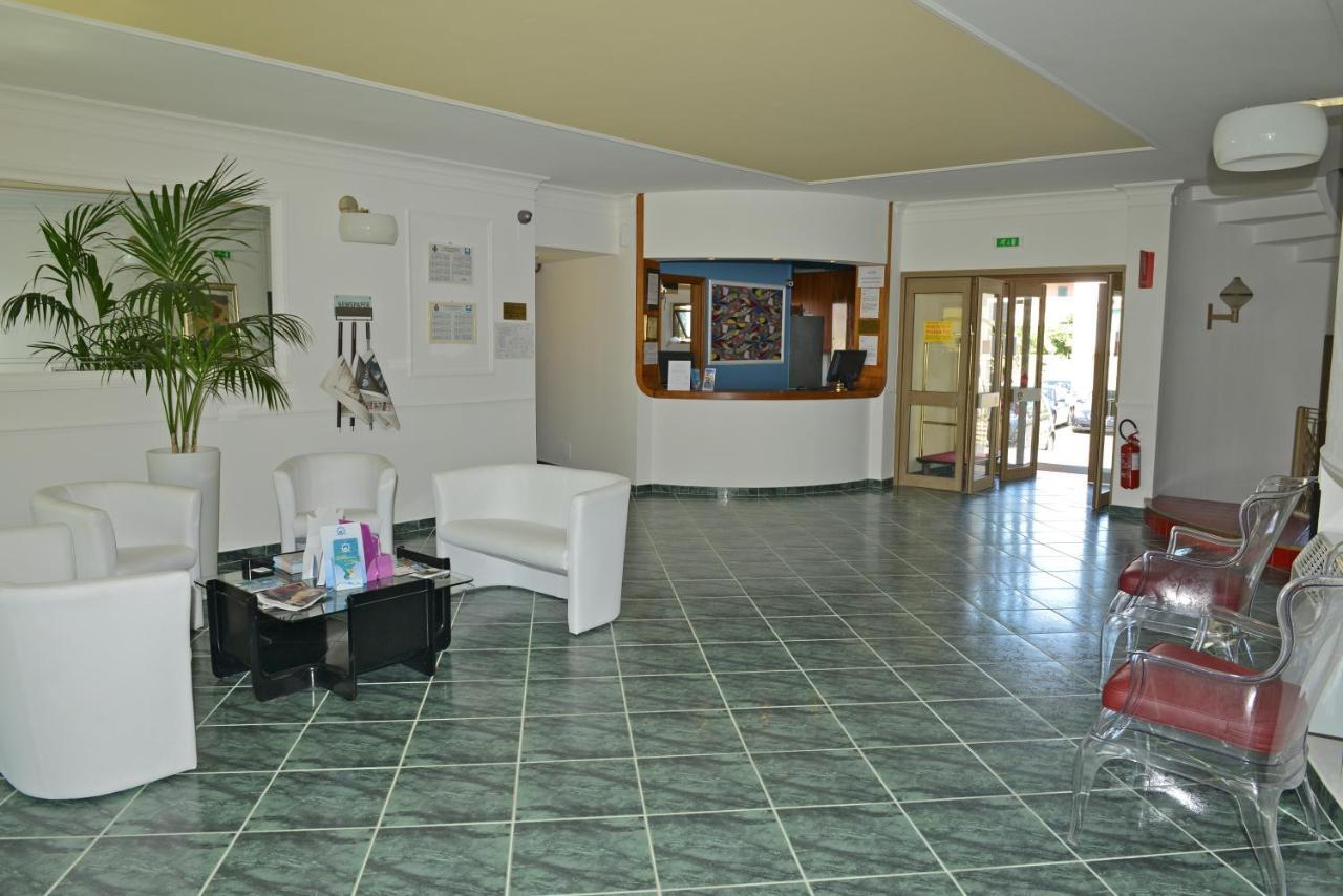 Hotel La Playa Sperlonga Esterno foto